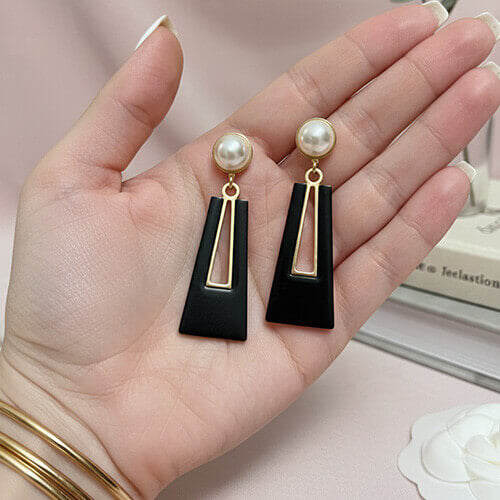 Classic Black Pearl Drops